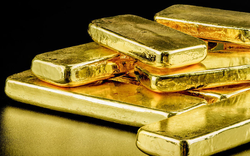 Giá vàng hôm nay 4/4: Vàng khó tăng giá, tâm lý nhà đầu tư không còn lạc quan
