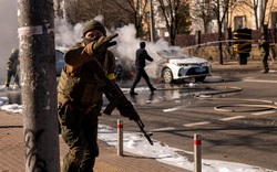 NÓNG Ukraine: Đấu súng dữ dội ở đồn biên phòng Nga, Ukraine giải phóng nhiều ngôi làng chiến lược