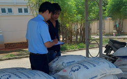 Liên tục ngăn chặn các vụ vận chuyển đường cát Thái Lan nhập lậu