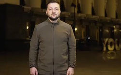 Chi tiết về video mới để lộ Tổng thống Zelensky không ở Kiev