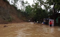Không khí lạnh chưa về, chuyên gia cảnh báo mưa dông gia tăng ở Bắc Bộ, Lạng Sơn đã ngập úng một số nơi
