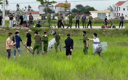 Nghi phạm trộm cắp đâm trọng thương người dân, nhảy xuống ruộng cố thủ khi bị vây bắt