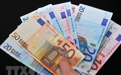 Giá trị đồng euro giảm xuống mức thấp nhất trong 5 năm qua