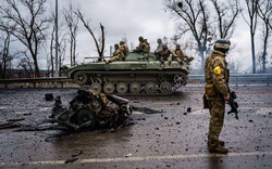 Trận chiến ác liệt ở Donbass: Các chỉ huy Nga chấp nhận rủi ro vì áp lực ngày càng tăng