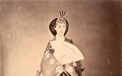Hoàng hậu tuyệt vời nhất Nhật Bản: Không con nhưng lại được chồng và thần dân tôn sùng