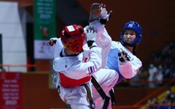 Võ sĩ taekwondo Trương Thị Kim Tuyền ép cân đánh bại Thái Lan giành "Vàng" SEA Games