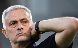 HLV Mourinho đi vào lịch sử bóng đá châu Âu