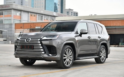 Lexus LX 600 Ultra Luxury 2022 nhập tư có gì mà đắt hơn xe chính hãng gần 3 tỷ đồng?