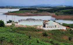 Kon Tum: Dự án cấp nước sạch trăm tỷ liên tục chậm tiến độ, hàng ngàn người dân "khát" nước