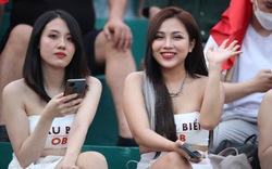 Dàn hot girl xinh đẹp xuất hiện trên khán đài ăn mừng khi U23 Việt Nam chiến thắng