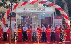 Agribank chi nhánh tỉnh Trà Vinh đưa vào hoạt động máy gửi, rút tiền tự động 