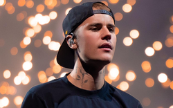 Justin Bieber bị liệt nửa mặt vì virus hiếm gây lo lắng