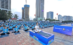 Mãn nhãn với màn đồng diễn Yoga của hơn 1.500 người tại Đà Nẵng 