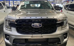 Ford Everest 2023 xuất hiện tại đại lý, ra mắt đầu tháng 7