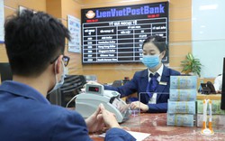 Nhiều lãnh đạo cấp cao LienVietPostBank đăng ký mua mạnh cổ phiếu LPB