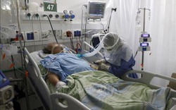 Israel: Tỷ lệ bệnh nhân Covid-19 chuyển nặng tăng tới 95%