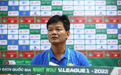 HLV Nam Định FC: "Có 1 điểm trước Hà Nội FC là may mắn"