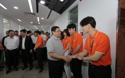 Thủ tướng Phạm Minh Chính thăm và làm việc với FPT Đà Nẵng, chỉ ra 3 mục tiêu cần theo đuổi