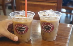 Highlands Coffee tăng giá và màn đáp trả cực gắt từ đối thủ, khách hàng