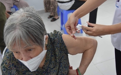 Tiêm vaccine Covid-19 mũi 4 có tác dụng gì?