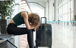 “Kế thoát hiểm” nếu du khách mắc kẹt ở nước ngoài do hoãn/hủy chuyến bay
