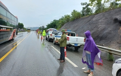 Tai nạn trên cao tốc Nội Bài - Lào Cai, 6 người thương vong