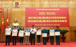 Quận Hoàng Mai khen thưởng 8 tập thể xuất sắc trong công tác phòng chống thiên tai