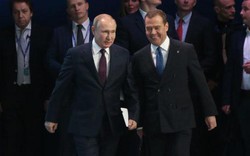 Cựu Tổng thống Nga, đồng minh của ông Putin, thề sẽ làm bất cứ điều gì để khiến kẻ thù của Nga "biến mất"