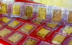 Giá vàng giảm sâu về sát mốc 67 triệu đồng/lượng