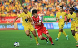 Kết quả vòng 8 V.League 2022: Thanh Bình phản lưới "giúp" CLB Nam Định đá bại Viettel