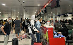 Tranh cãi việc hãng hàng không thu phí làm thủ tục nhanh ở Tân Sơn Nhất