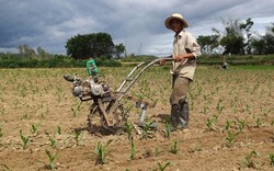 Nông dân sáng chế máy làm đất đa năng, khiến cả làng ở Phú Yên phục lăn