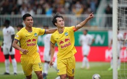 Văn Toàn lập "cú đúp", HAGL áp sát ngôi đầu V.League