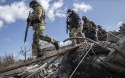 Nóng chiến sự: Cố vấn Bộ trưởng Nội vụ Ukraine hé lộ thời gian cầm cự của Ukraine