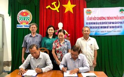 Hội Nông dân tỉnh Bình Thuận cùng Ban đại diện Hội Người cao tuổi giúp nông dân sản xuất kinh doanh giỏi