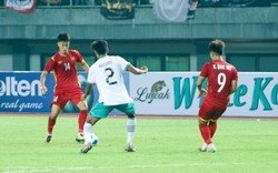 HLV Đinh Thế Nam lý giải nguyên nhân cầu thủ U19 Việt Nam bị chuột rút khi đấu U19 Indonesia