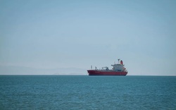 Nhiều chủ tàu thu lợi khủng nhờ vận chuyển dầu thô Nga