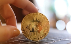 Bitcoin giảm thê thảm: Đâu là đáy?