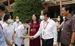 Trò chuyện cùng Bộ trưởng Nguyễn Kim Sơn, học sinh Quảng Trị tự tin giành 9 điểm môn Toán