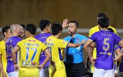 SLNA, HAGL chịu thiệt từ trọng tài khi đối đầu Hà Nội FC: Chỉ là trùng hợp?