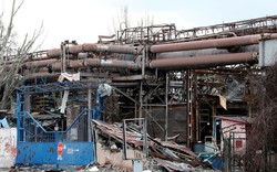 Quan chức Ukraine tuyên bố Nga đang tháo dỡ nhà máy thép Mariupol để làm phế liệu