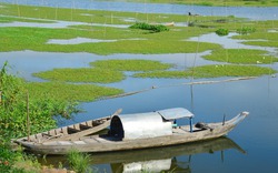 Tĩnh lặng “hồ nước trời” lớn nhất miền Tây