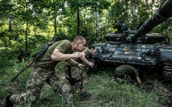 Thuỷ quân lục chiến Ukraine 'săn lùng' lính Nga ở Donetsk