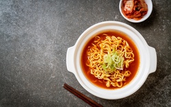 Chi phí thực phẩm tăng vọt khiến món ăn rẻ nhất ở Hàn Quốc cũng tăng giá
