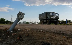 Nga ồ ạt chuyển thiết bị quân sự hạng nặng tới Crimea, giao tranh dữ dội ở Donetsk