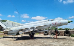 Chiêm ngưỡng kho máy bay, tên lửa... tại bảo tàng tư nhân Kim Chính ở Ninh Bình