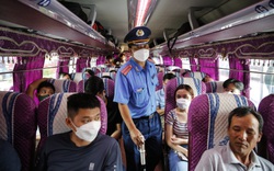 Bến xe tại Hà Nội đông nghịt, TTGT thắt chặt kiểm tra xe khách dịp nghỉ lễ Quốc khánh 2/9