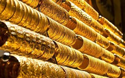Giá vàng hôm nay 9/8: Vàng biến động nhẹ, nhà đầu tư tìm kiếm thông tin lãi suất 
