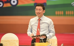 Phó Trưởng ban Kinh tế Trung ương Nguyễn Duy Hưng ấn tượng với mô hình chi hội nuôi vịt thu nhập 100 tỷ/năm