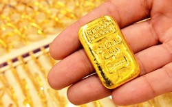 Giá vàng hôm nay 15/9: Vàng thủng mốc 1.700 USD/ounce